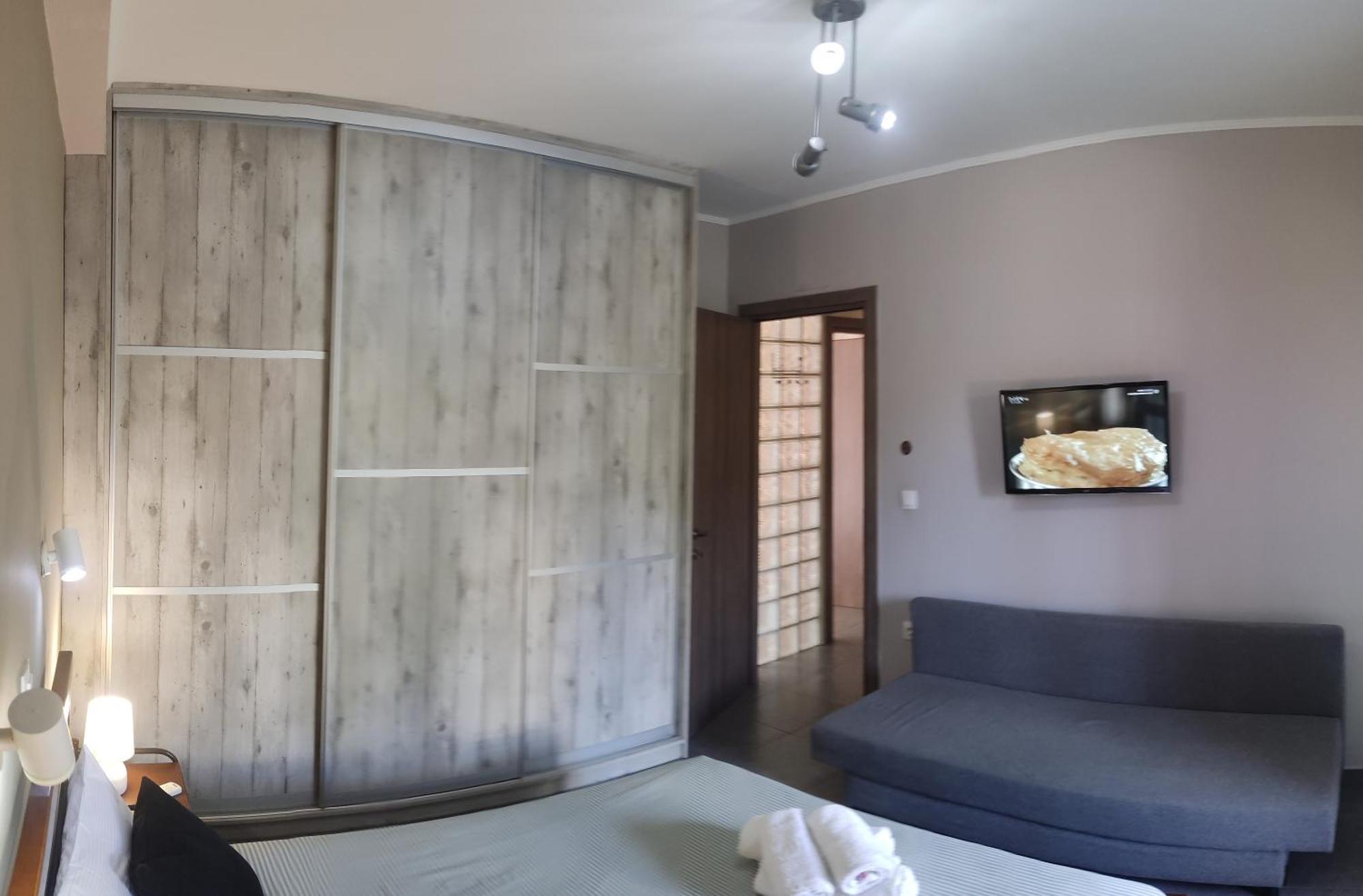 Vasilikis Apartment Kalamata Exterior foto